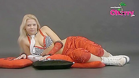 Hot milf with huge tits and a pussy susanon Hot milf with huge tits and a pussy susanon