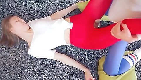 Mas flirty sex with a sexy brunette girl