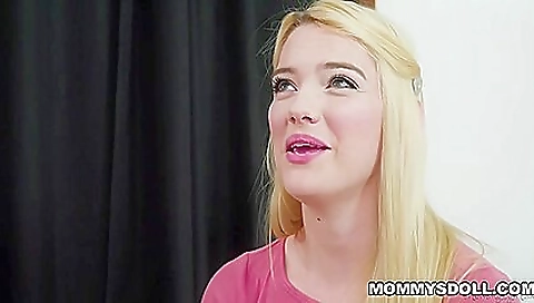 Tophersi snaps & sex with a dildo